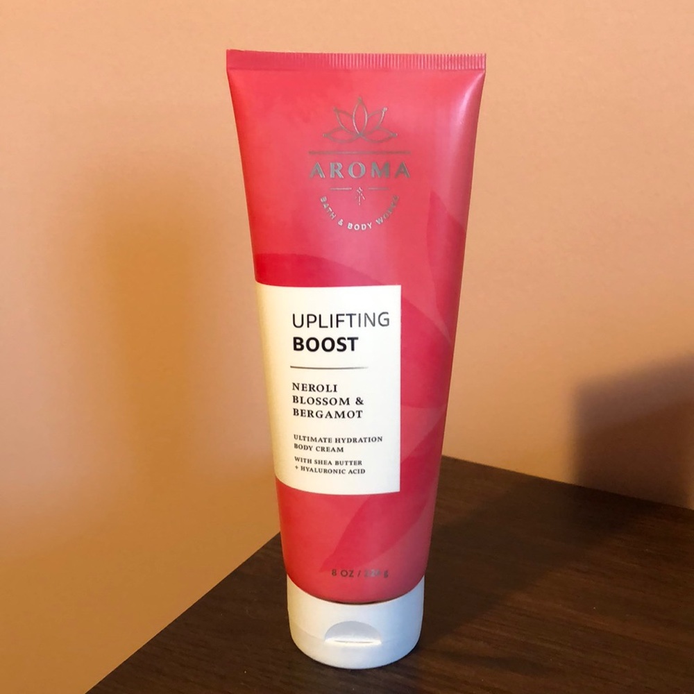 Bath and Body Works Aromatherapy Uplifting Boost Body Cream New!!